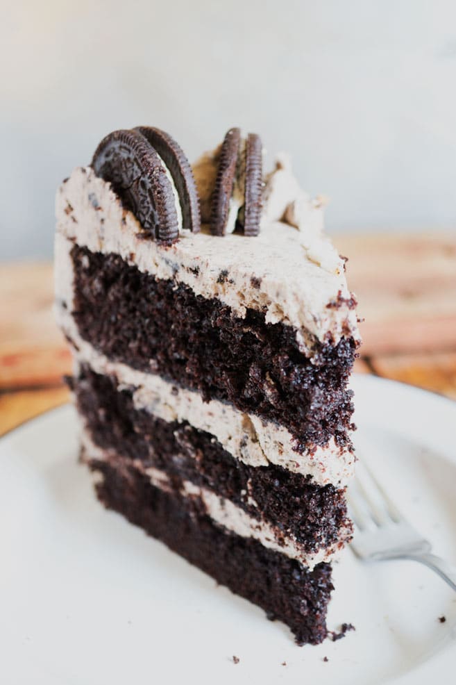 This Oreo Cake may look super intimidating to make, but really it's so easy... 